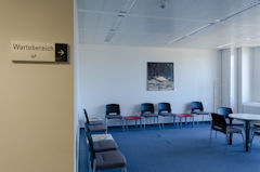 Foto des Wartebereichs des Arbeitsgerichts Mannheim - Kammern Heidelberg Foto des Wartebereichs des Arbeitsgerichts Mannheim - Kammern Heidelberg