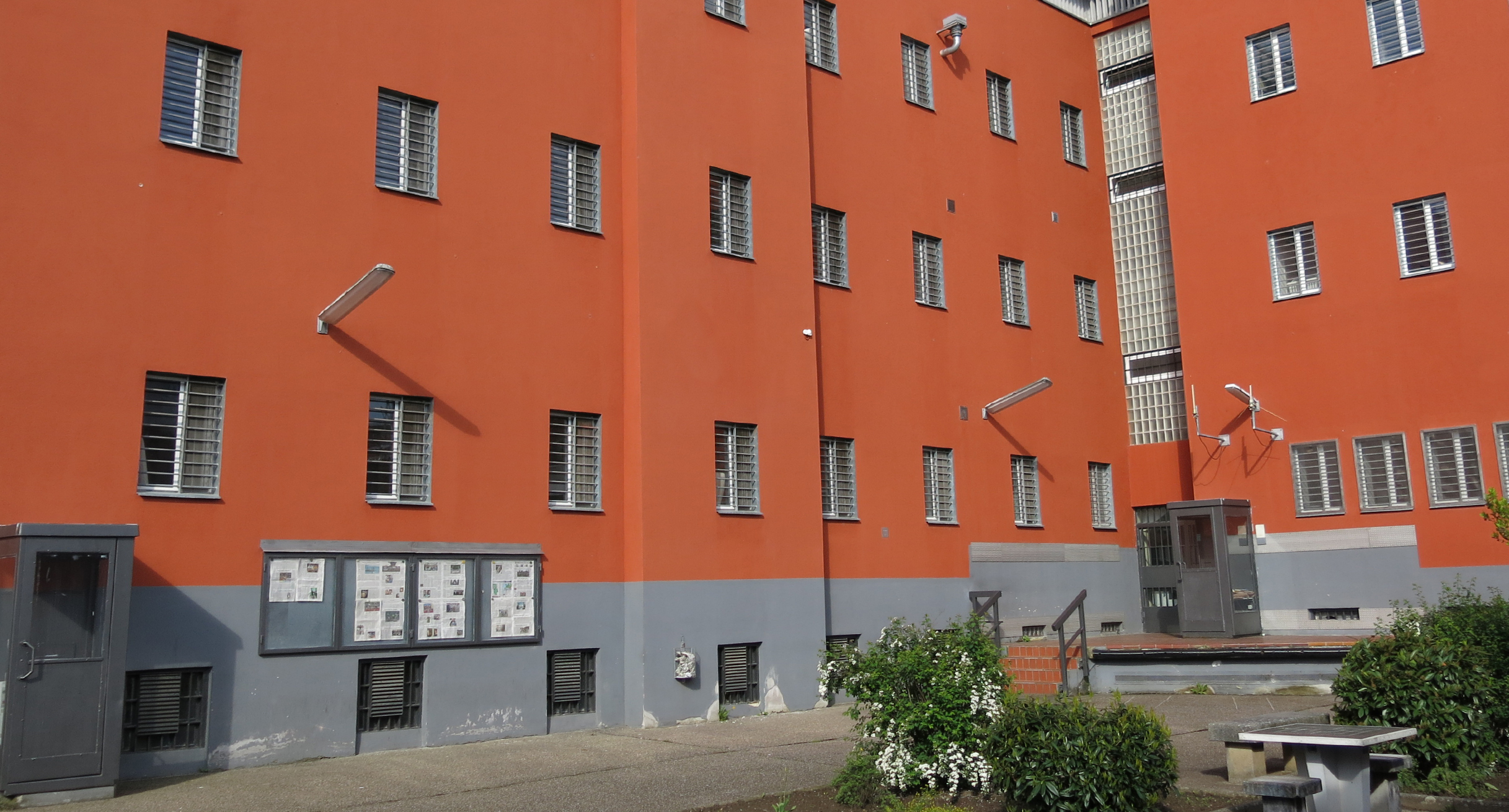 Fassade der JAA Rastatt